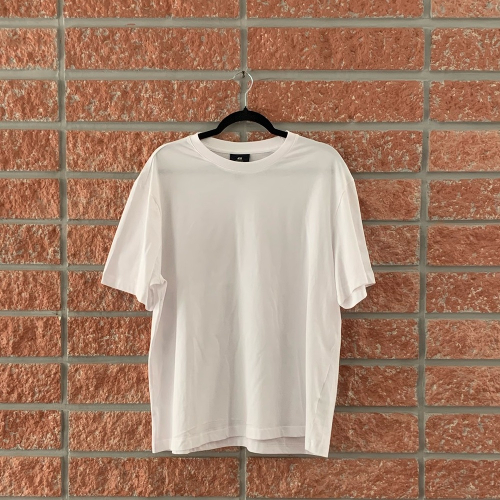 H&M regular fit coupe standard t-shirt